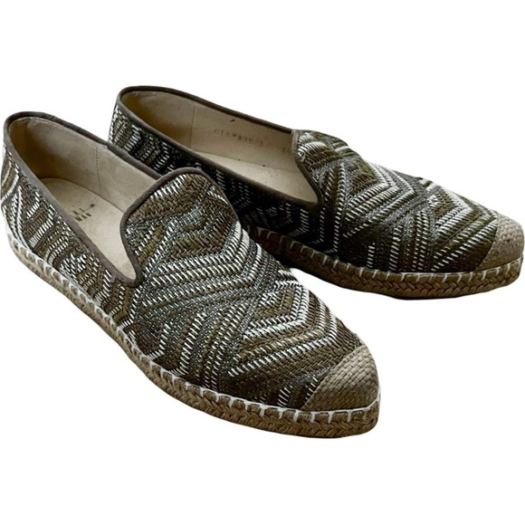 STUART WEITZMAN Metallic Embroidered Geometric Gold Espadrilles Sz 8.5 - Picture 1 of 6